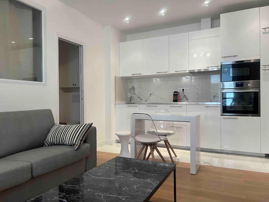 Luxury Appartment, Champs Elysees, Neuf ! Paris Ngoại thất bức ảnh