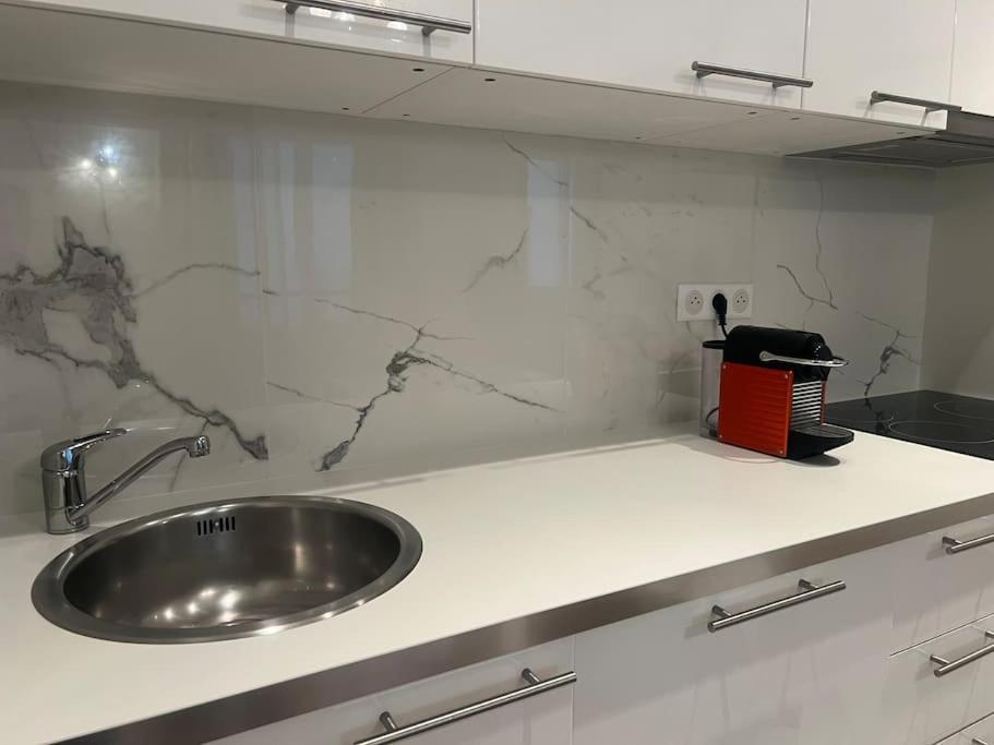 Luxury Appartment, Champs Elysees, Neuf ! Paris Ngoại thất bức ảnh
