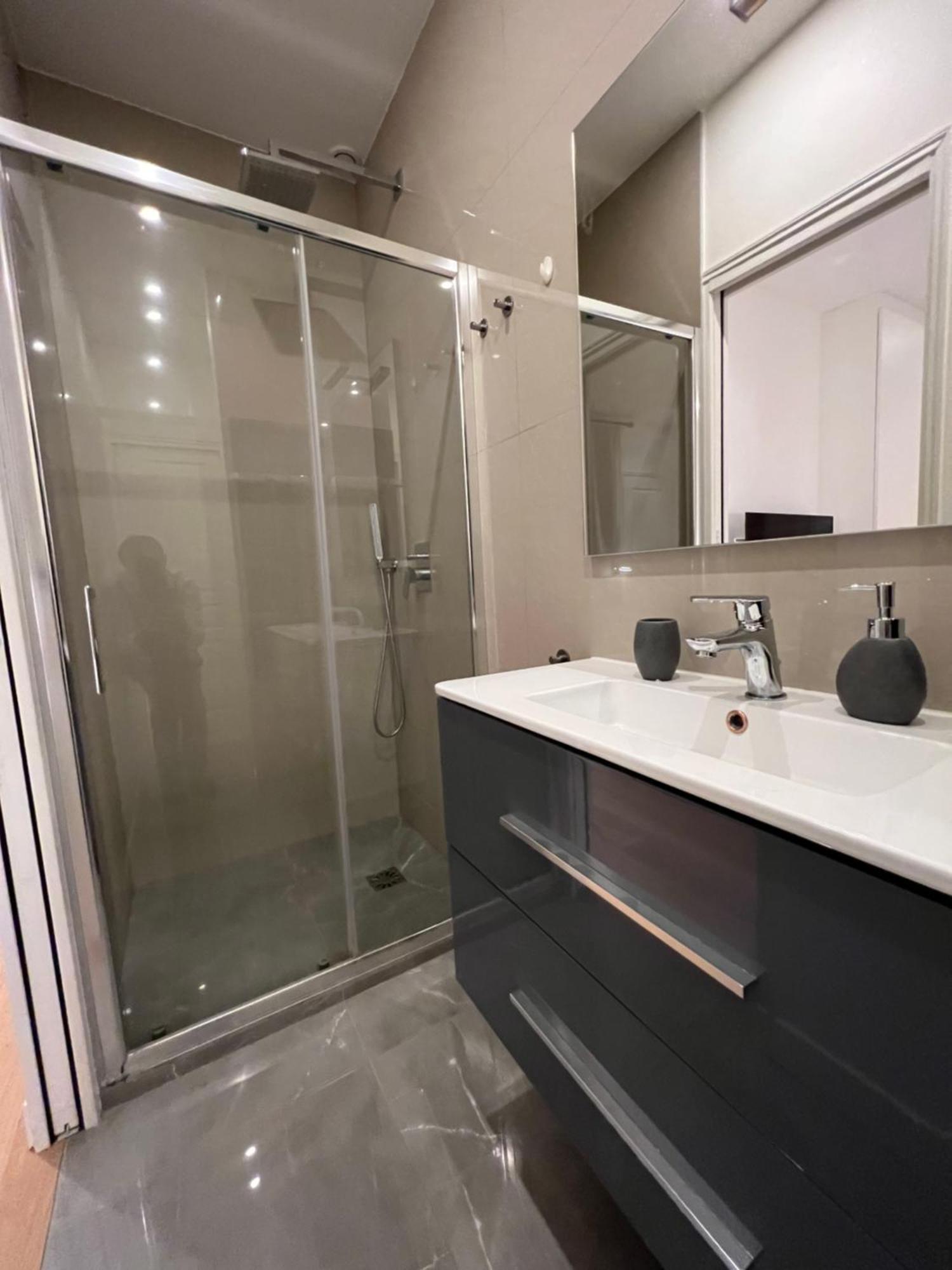 Luxury Appartment, Champs Elysees, Neuf ! Paris Ngoại thất bức ảnh